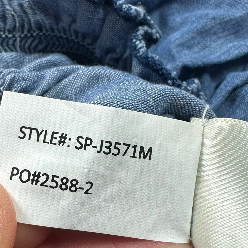 SNEAK PEEK: NWT Denim Ruffled Off-Shoulder Crop Top -Size Large